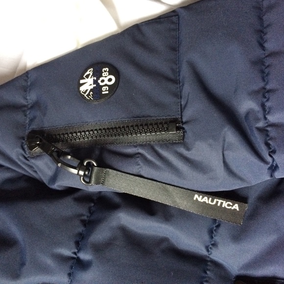 Luxurious Nautica Water Resistant Navy Warm Puffer Parka - Picture 10 of 16